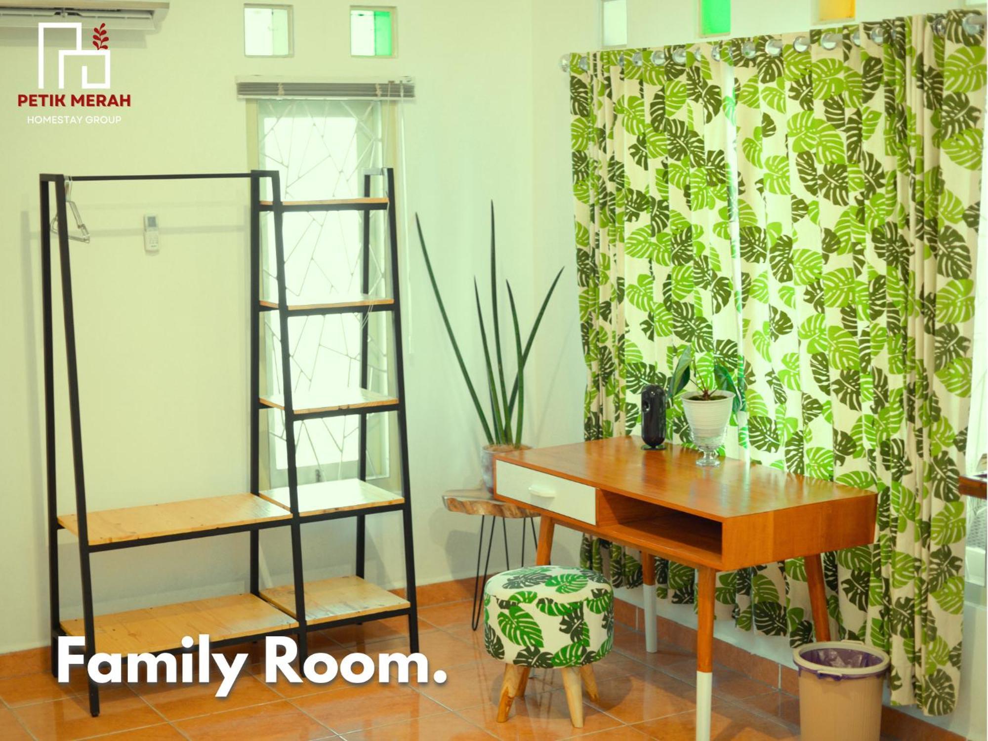 Petik Merah Homestay Pakualaman エクステリア 写真